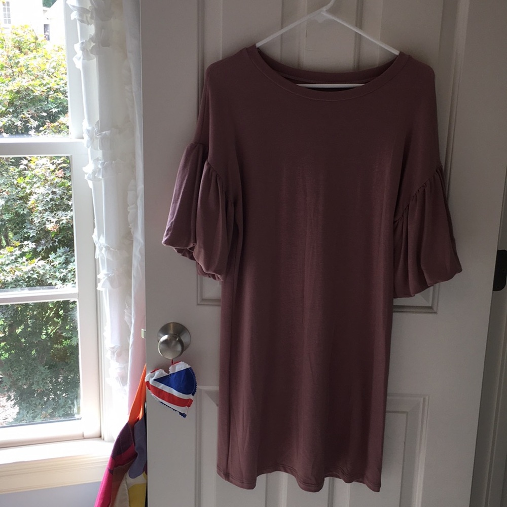 big sleeved dress